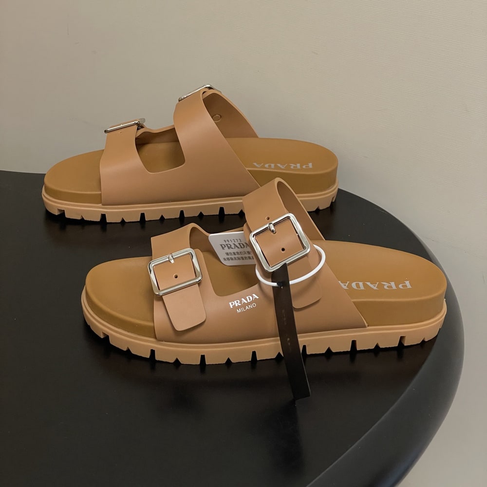 Pra*a Rubber slides (EU SIZE 35-41)