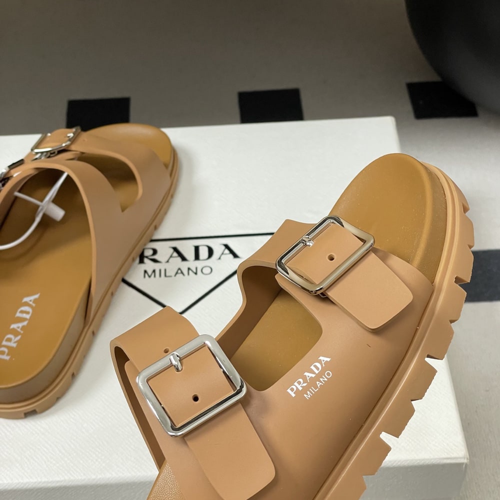 Pra*a Rubber slides (EU SIZE 35-41)