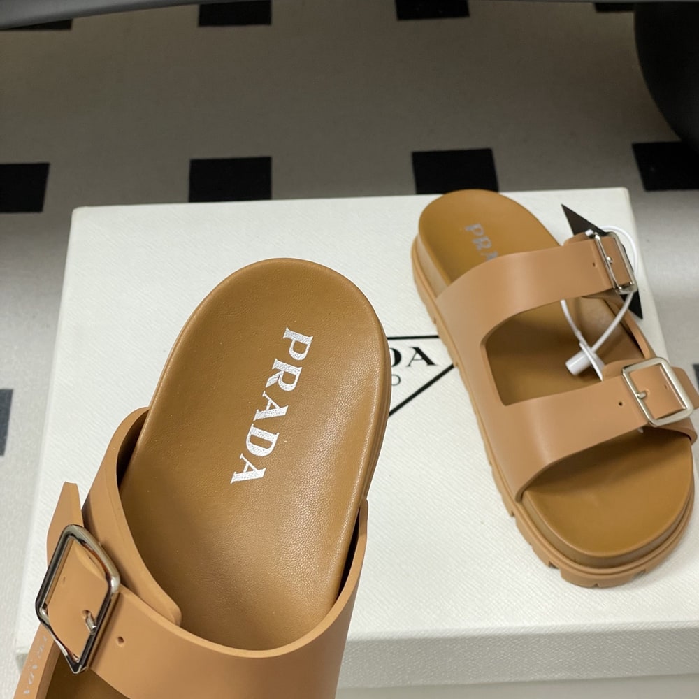 Pra*a Rubber slides (EU SIZE 35-41)
