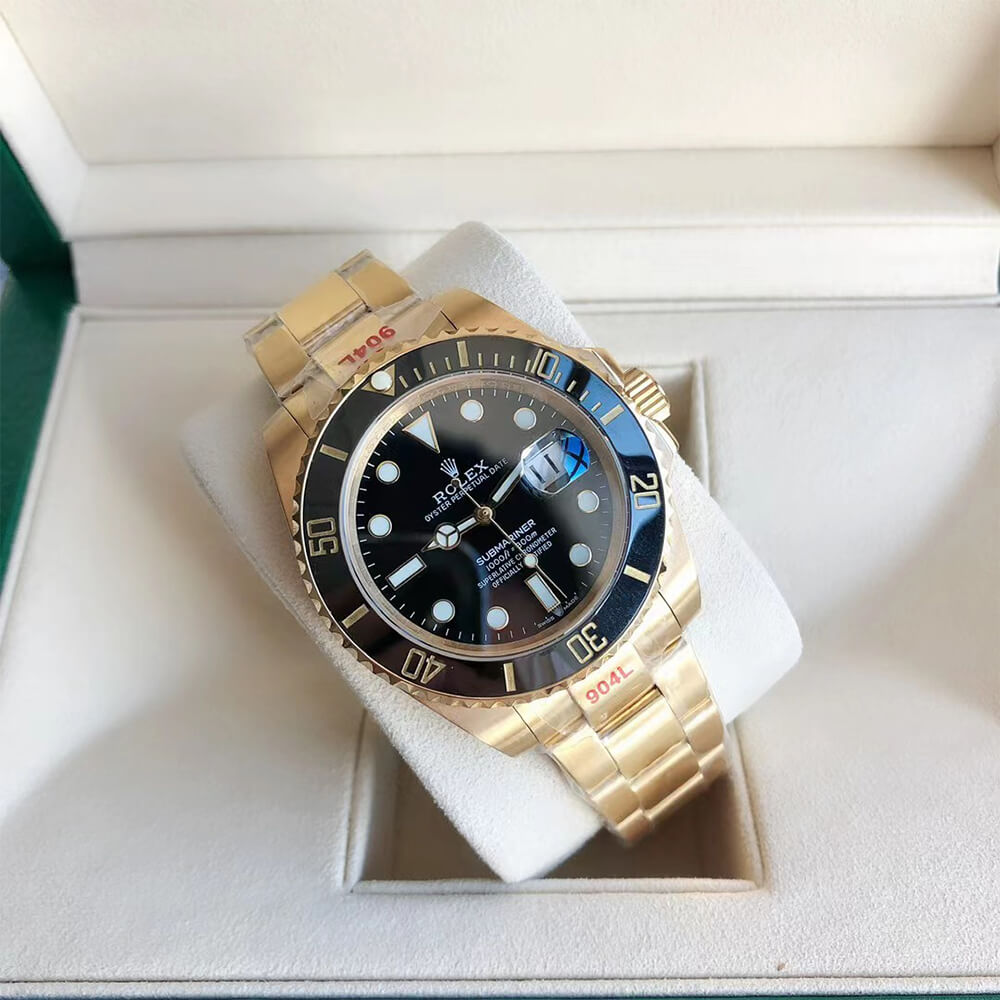 R01ex Submariner Date