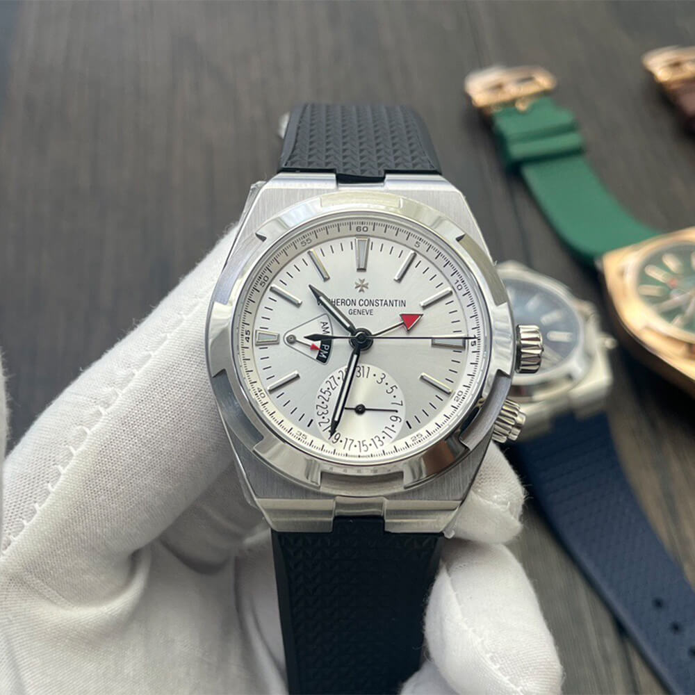 Vacheron C0nstan1n Overseas Dual Time
