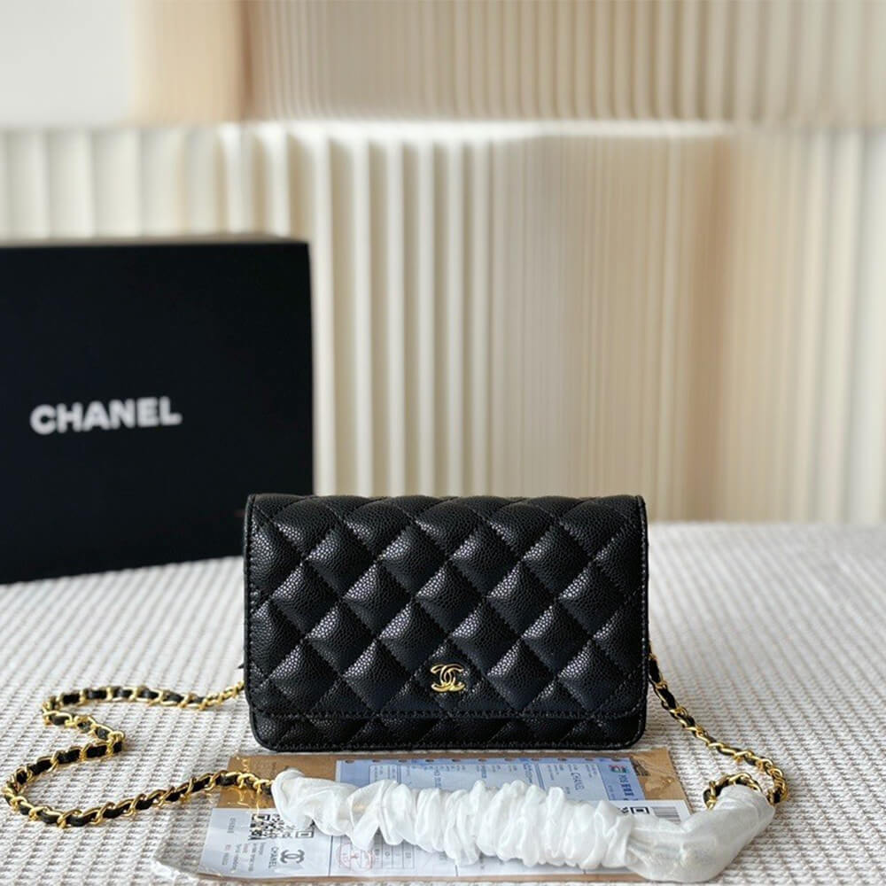 Ch**el chain bag