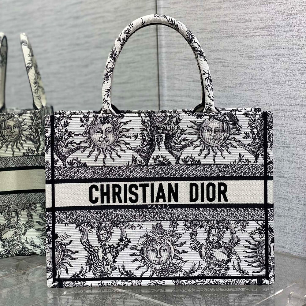 Medium D10r Book Tote