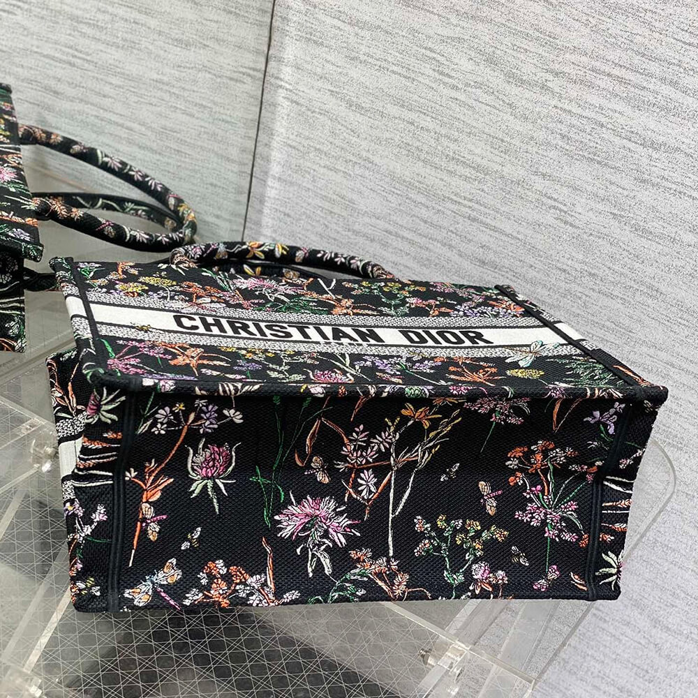 Medium D10r Book Tote