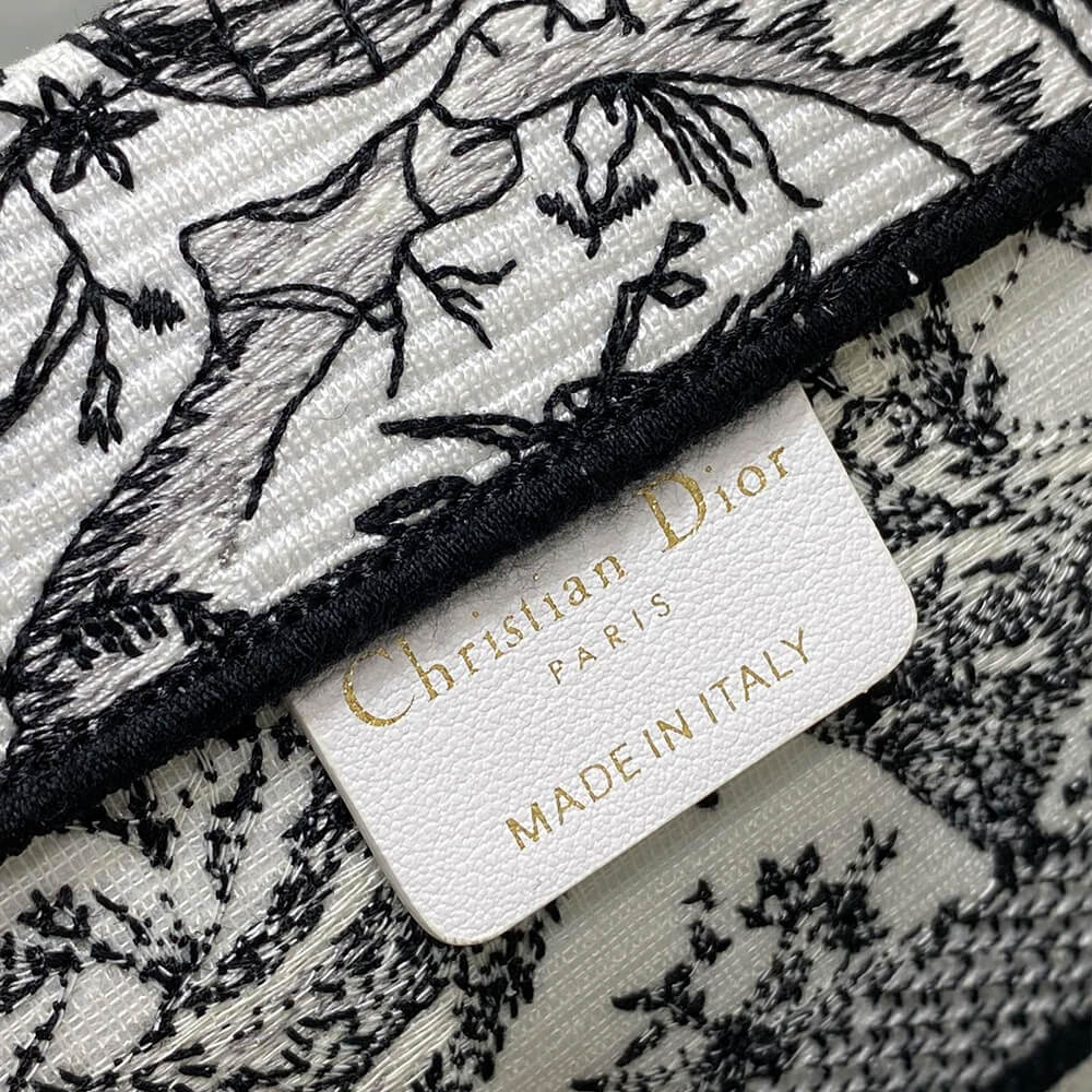 Medium D10r Book Tote