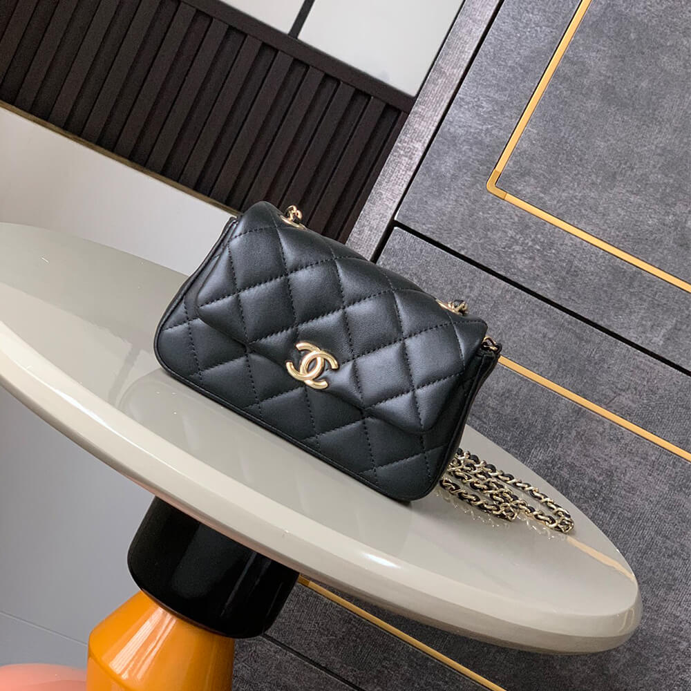 Ch**el Clutch with Chain(HIGH-END GRADE)