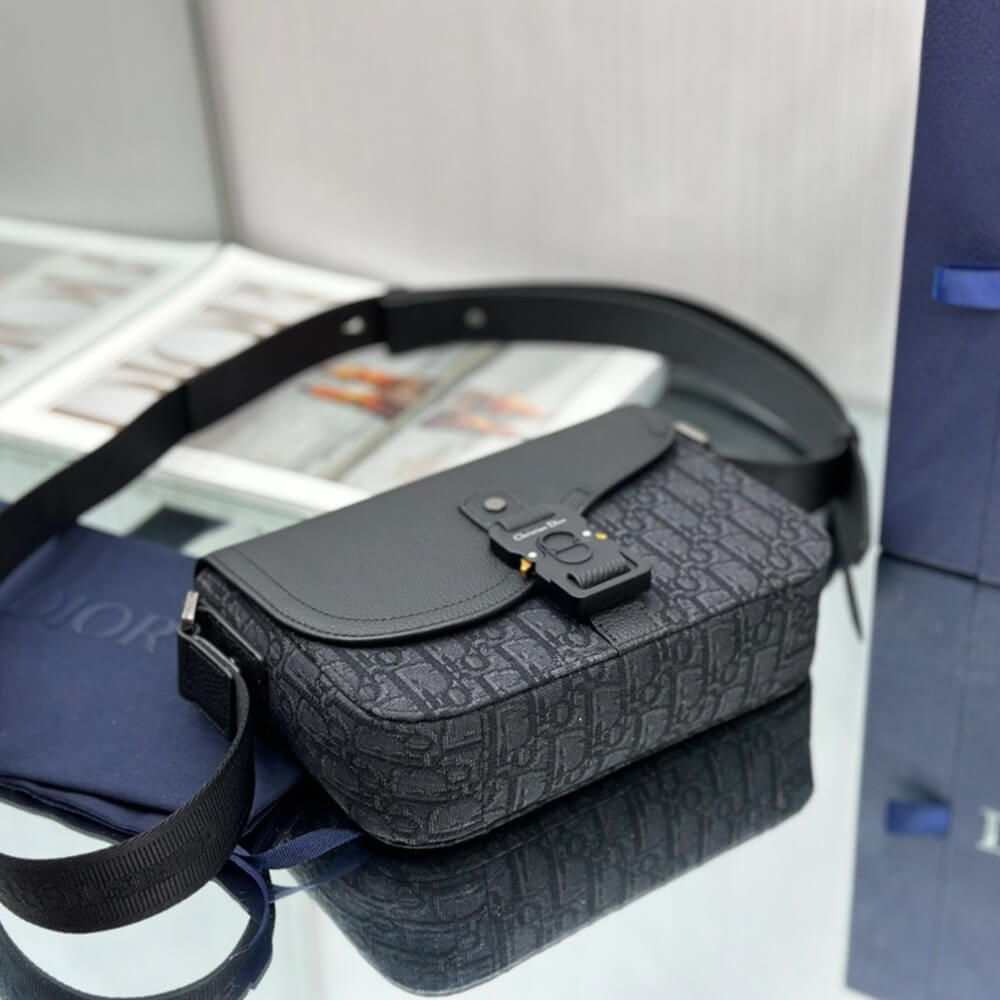 D10r Small Saddle Messenger Bag with Flap(HIGH-END GRADE)