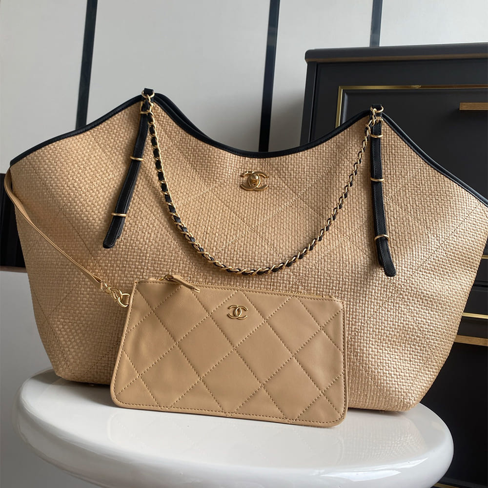 Ch**el MAXI SHOPPING BAG(HIGH-END GRADE)