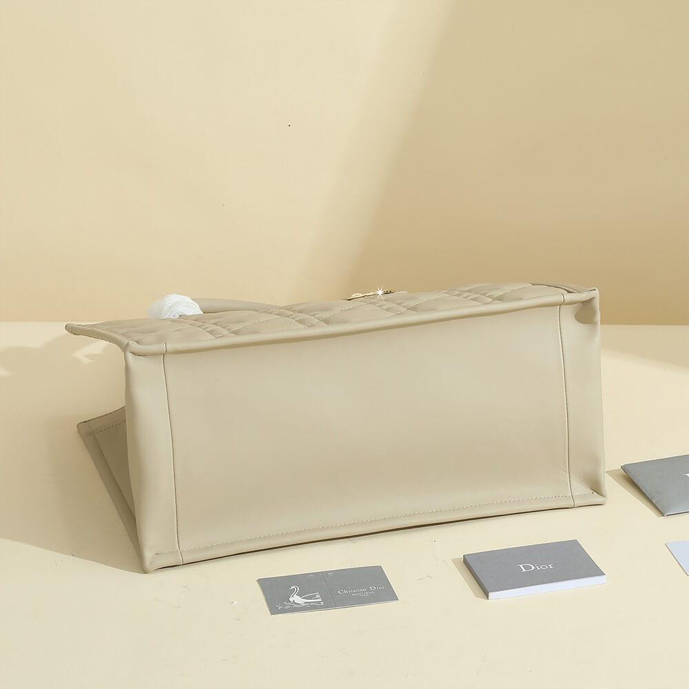 D10r Medium D10r Book Tote(High-End Grade)