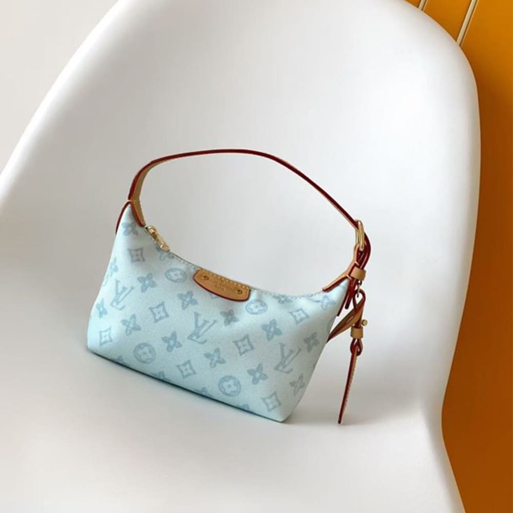LV Pochette Hills