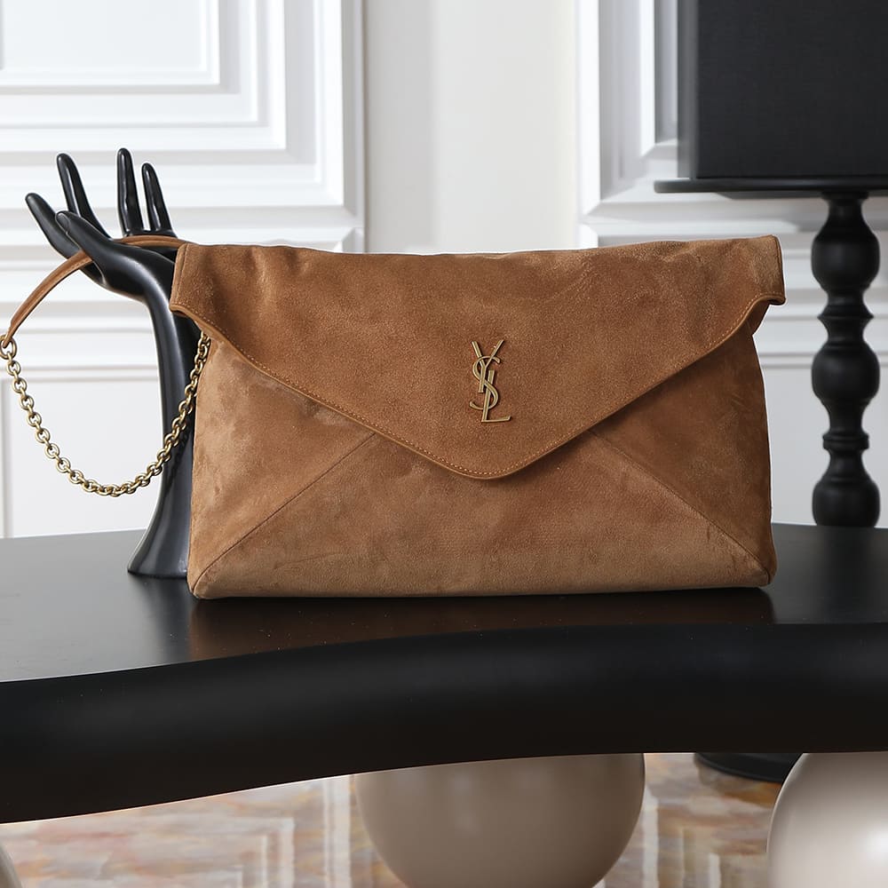 Y51 CASSANDRE XXL pouch on chain in suede