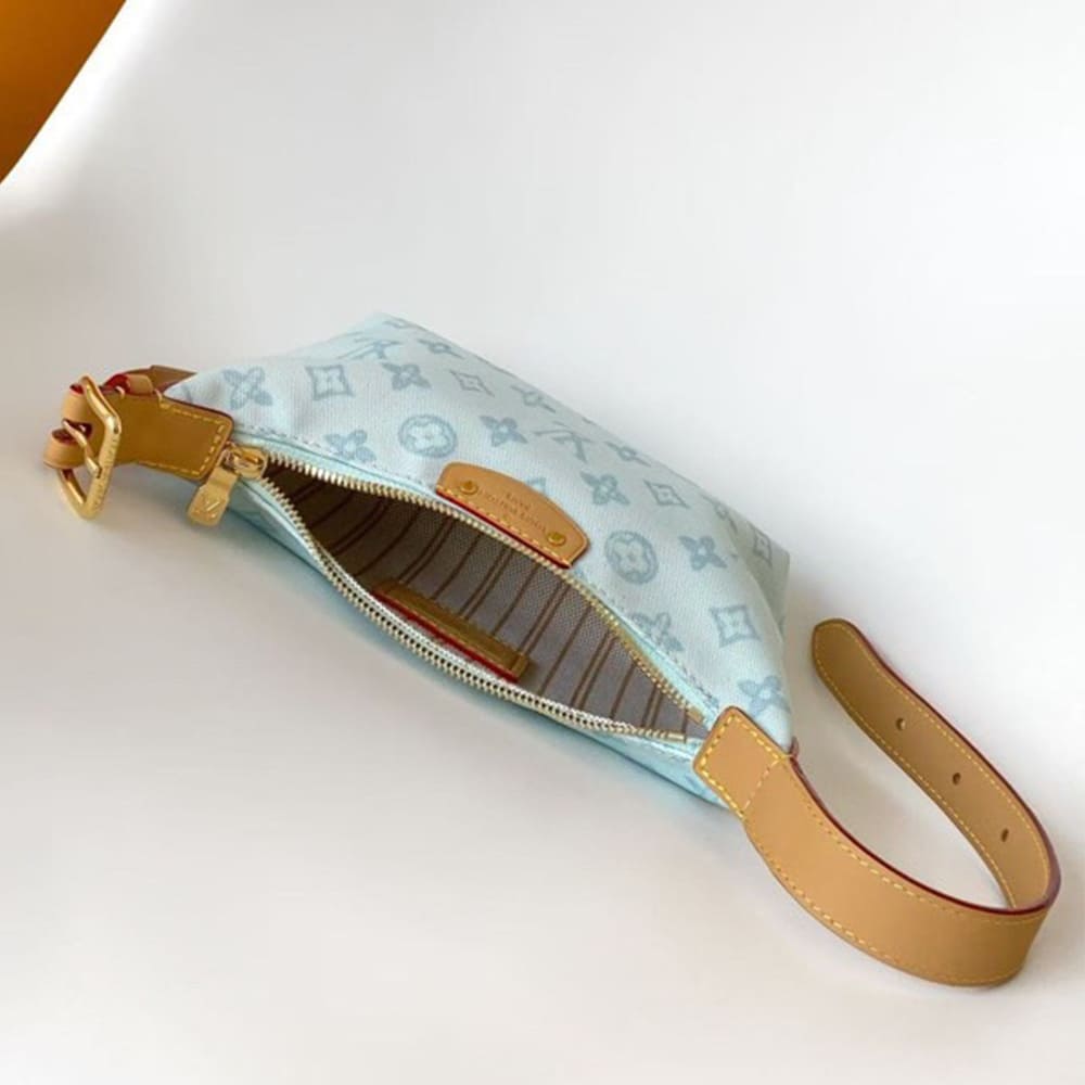 LV Pochette Hills