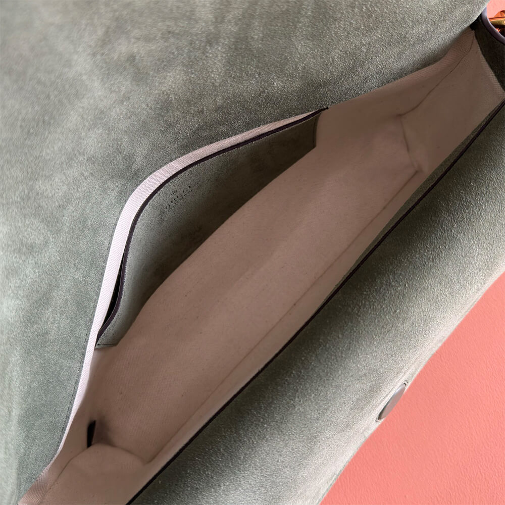 Gvc*1 Large shoulder bag with chain(HIGH-END GRADE)