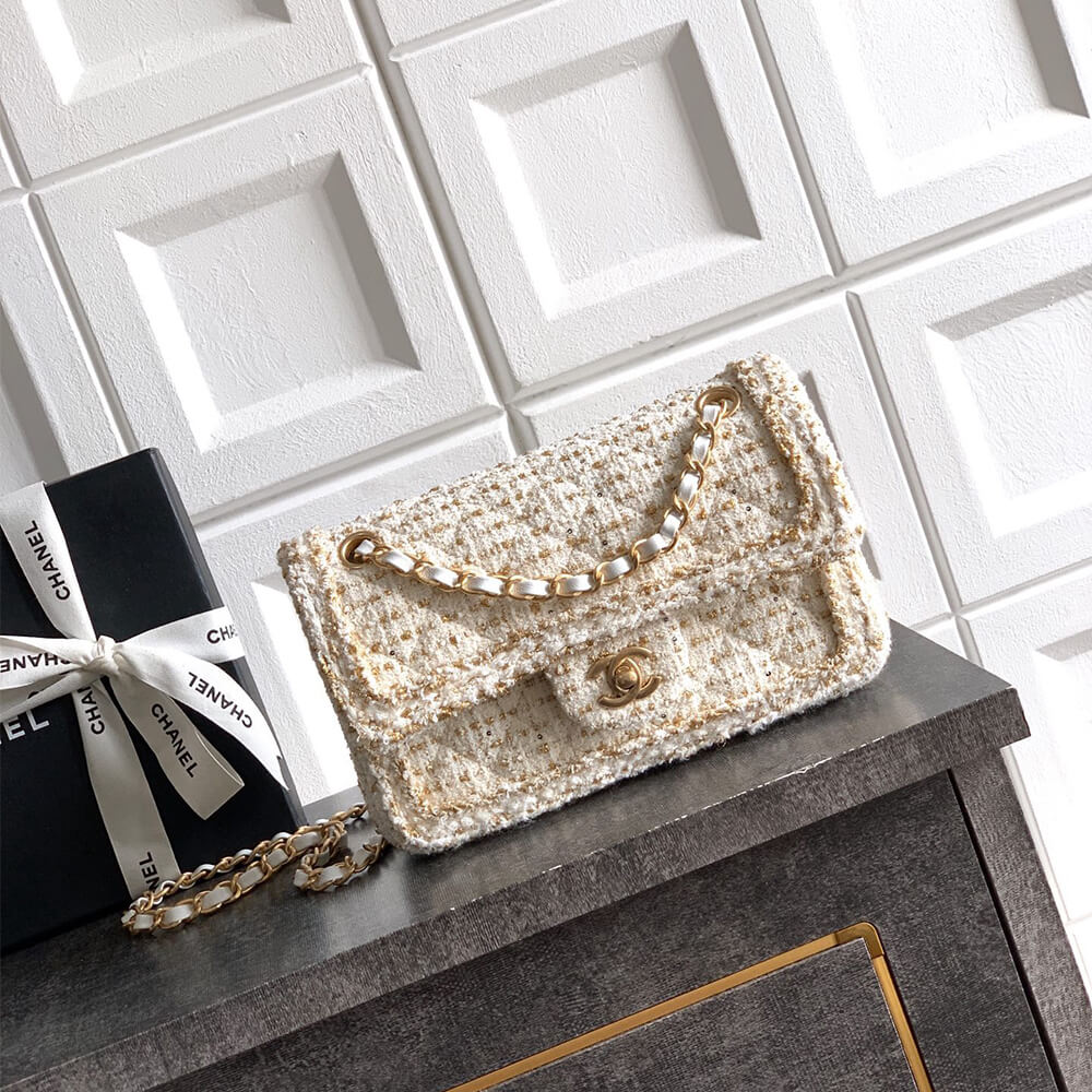 Ch**el Classic Small Handbag(HIGH-END GRADE)