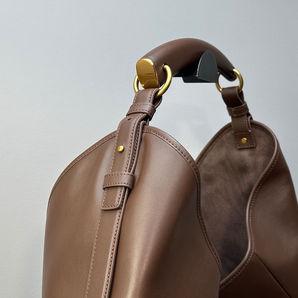 Y51 MOMBASA large in leather(HIGH-END GRADE)