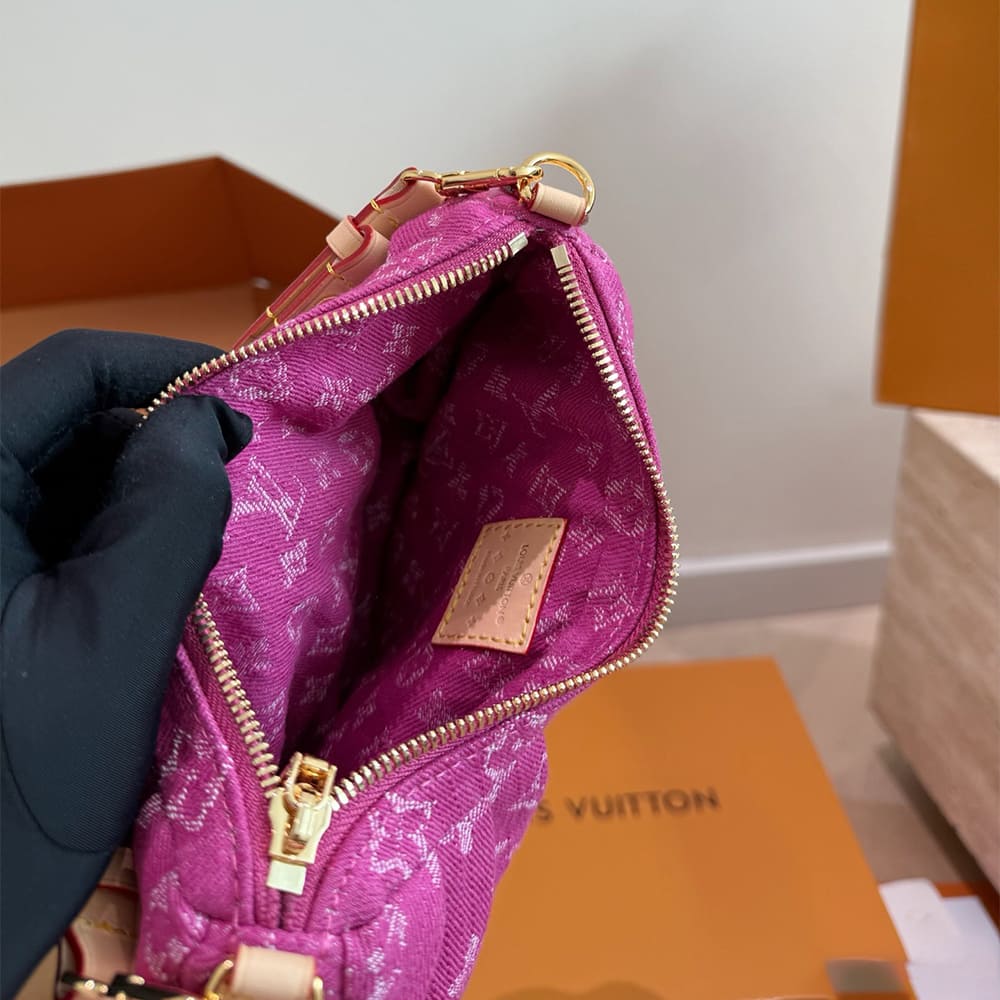 LV Pochette Valley
