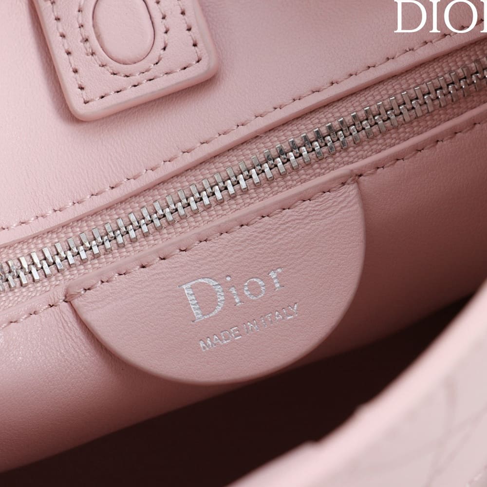 Small Vertical D10r Trianon Bag with Chain(HIGH-END GRADE)